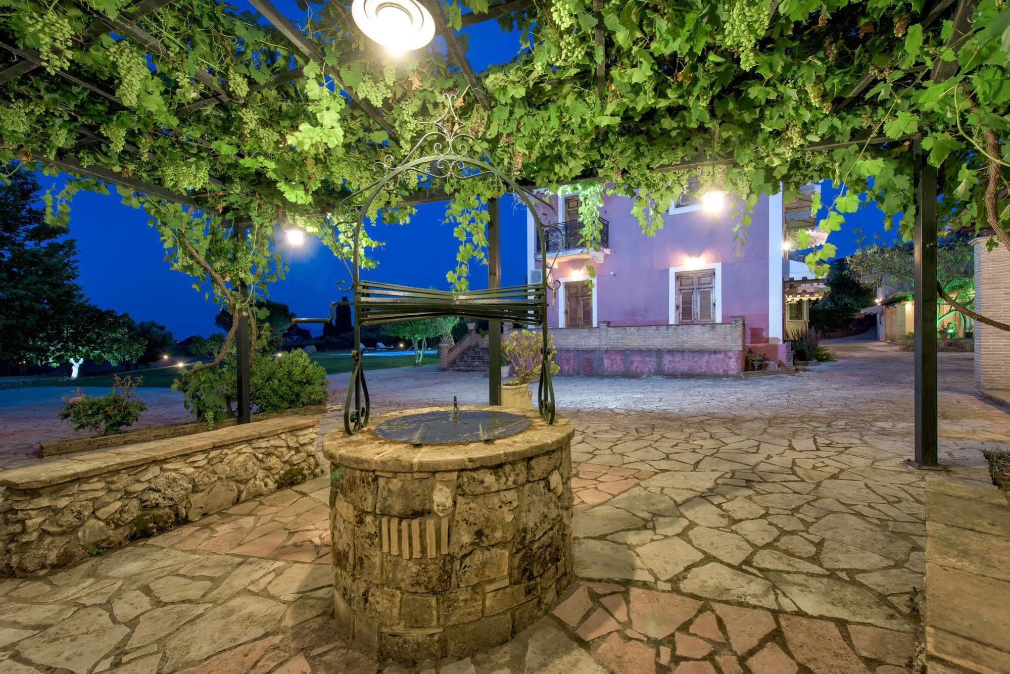 فيلا Sarakino House Of Literature Agios Dimitrios  المظهر الخارجي الصورة